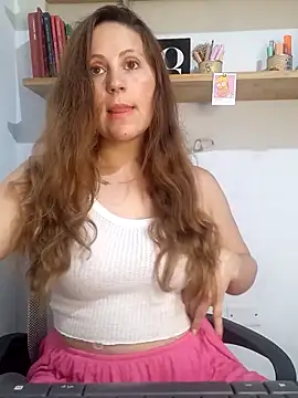 Snapshot of SofiEsteves chatting on February 24, 3:43 pm SofiEsteves online show from February 24, 3:43 pm