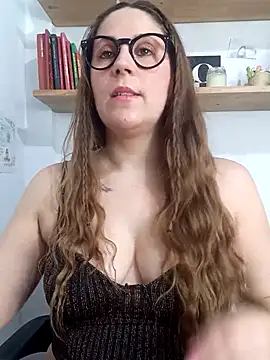 SofiEsteves online show from May 20, 2:01 pm