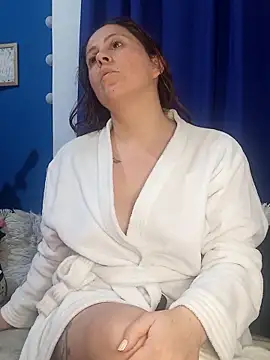 SofiEsteves online show from May 24, 6:57 pm
