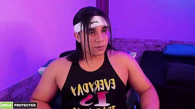 Snapshot of latinboyfit chatting on April 30, 8:31 am latinboyfit online show from April 30, 8:31 am