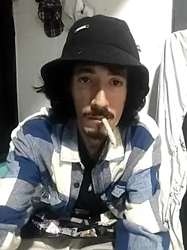 sk8-boy online show from January 18, 11:08 pm