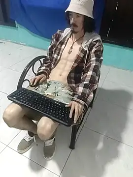 sk8-boy online show from February 9, 12:42 pm