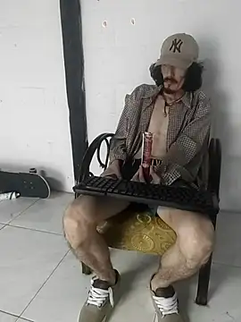 sk8-boy online show from February 10, 7:18 pm