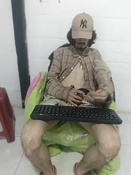 sk8-boy online show from March 18, 1:58 pm