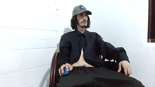 sk8-boy online show from June 18, 10:25 pm