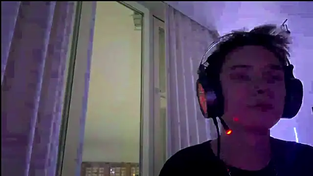 MilesSwanson online show from December 18, 10:27 pm