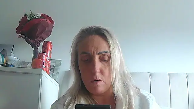 Snapshot of theblondecocklover chatting on June 9, 3:23 pm theblondecocklover online show from June 9, 3:23 pm