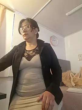Snapshot of christy_ant chatting on July 7, 7:07 pm christy ant online show from July 7, 7:07 pm