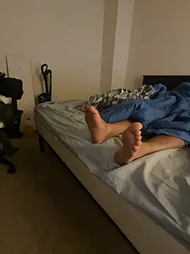 Kingbertfeet online show from February 3, 1:37 am