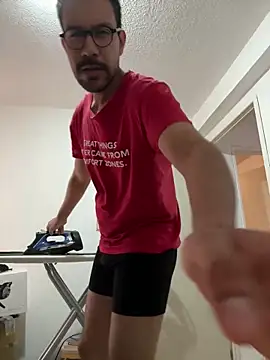 AdrianGarcia89 online show from April 10, 3:17 pm