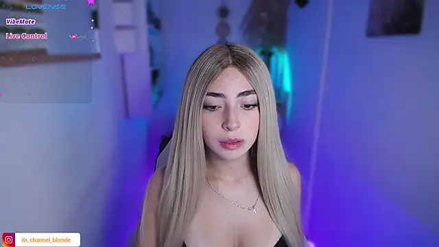 channel blondee online show from June 4, 5:52 pm
