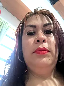 Snapshot of Natymendoza998 chatting on April 4, 9:01 pm Natymendoza998 online show from April 4, 9:01 pm