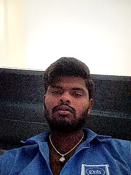 Snapshot of Anji8639 chatting on February 1, 7:18 am Anji8639 online show from February 1, 7:18 am