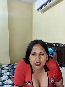 Hotmylips online show from April 17, 3:26 pm