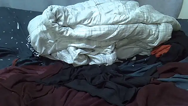 gundo1523 online show from March 2, 5:08 am