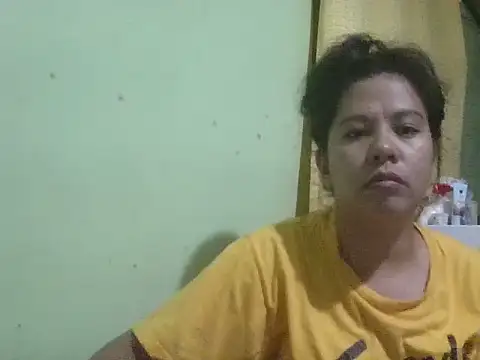 Snapshot of annawet chatting on June 11, 12:14 pm annawet online show from June 11, 12:14 pm