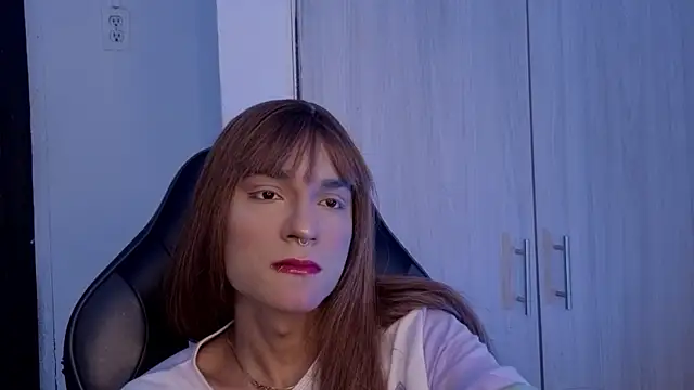 tiffanyy 777 online show from June 20, 2:58 am