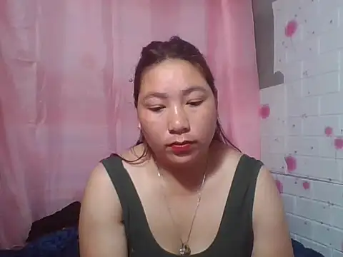 giang0055 online show from March 3, 2:56 pm