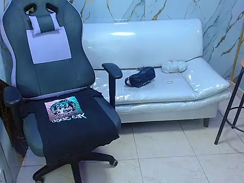 Boy tatto77 online show from July 14, 1:08 am