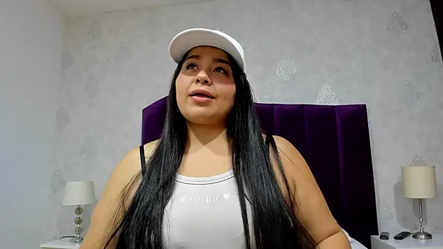 violet  rouse   online show from January 13, 7:52 pm