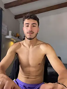 LIAM COLT online show from July 1, 7:02 pm
