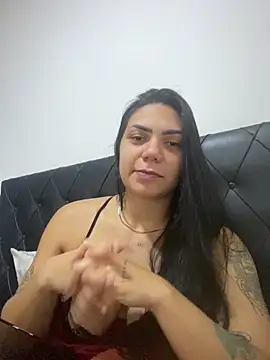 Snapshot of Nini_ chatting on April 24, 5:59 pm Nini online show from April 24, 5:59 pm