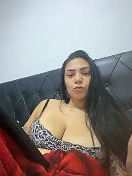 Snapshot of Nini_ chatting on April 26, 4:48 pm Nini online show from April 26, 4:48 pm