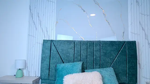 sophieedear online show from March 12, 10:49 pm