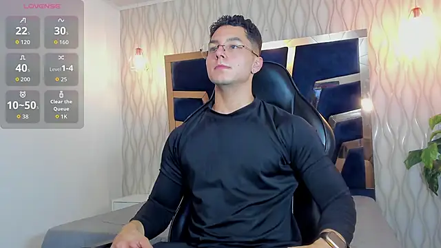 Snapshot of Noah_Clarkk chatting on March 3, 5:19 pm Noah Clarkk online show from March 3, 5:19 pm