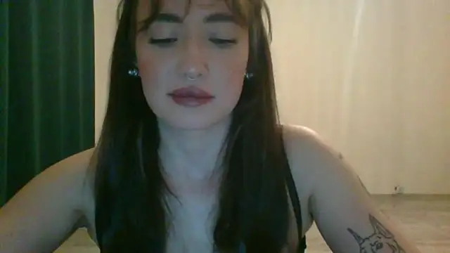 Snapshot of LexiSpicy chatting on April 9, 7:19 pm LexiSpicy online show from April 9, 7:19 pm