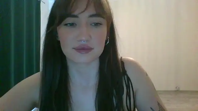 Snapshot of LexiSpicy chatting on April 23, 3:25 pm LexiSpicy online show from April 23, 3:25 pm