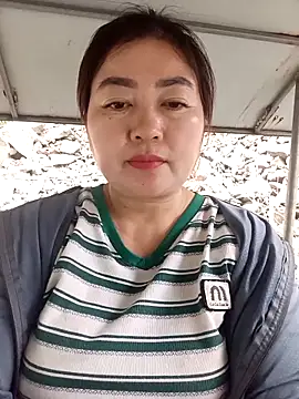 Snapshot of Jumi_livesexy chatting on February 25, 1:26 am Jumi livesexy online show from February 25, 1:26 am