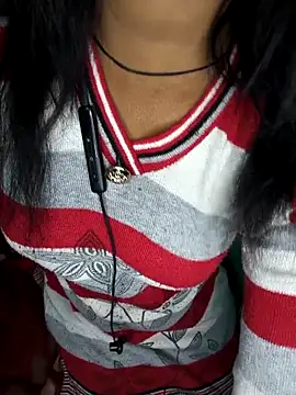 QWEEN7B online show from December 19, 2:35 pm