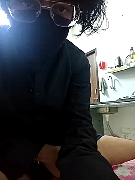 Snapshot of jungleebillax chatting on April 11, 7:45 am jungleebillax online show from April 11, 7:45 am