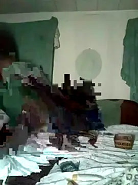 Snapshot of tentpipes chatting on March 3, 5:57 am tentpipes online show from March 3, 5:57 am