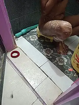 Snapshot of notyg240 chatting on July 16, 2:06 am notyg240 online show from July 16, 2:06 am