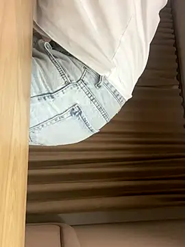 Snapshot of slow_inspiration chatting on December 21, 4:58 pm slow inspiration online show from December 21, 4:58 pm