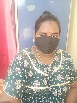 Snapshot of sirisha__9 chatting on July 6, 3:14 am sirisha 9 online show from July 6, 3:14 am