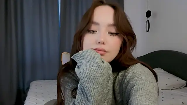 fallin lovee online show from April 12, 1:16 pm