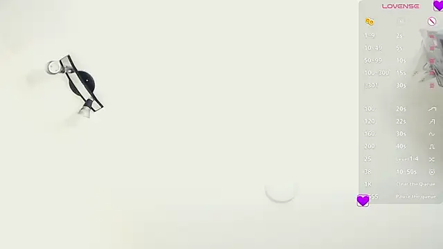 Snapshot of Agatha_Dubois4_ chatting on February 3, 6:22 am Agatha Dubois4 online show from February 3, 6:22 am