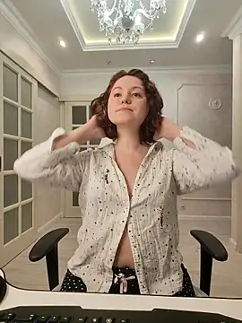 Snapshot of LondonMiley chatting on February 2, 3:11 pm LondonMiley online show from February 2, 3:11 pm