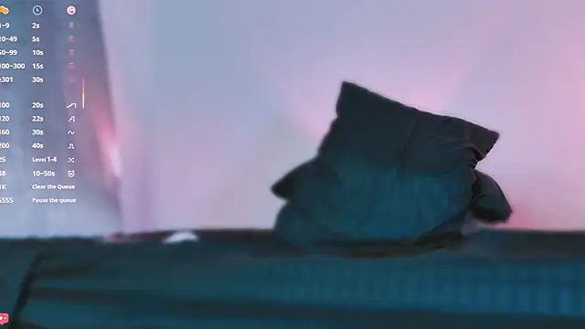 Snapshot of ScarlettRedsins chatting on February 27, 11:27 pm ScarlettRedsins online show from February 27, 11:27 pm