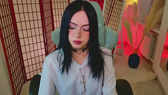 Dark Diva online show from May 5, 10:07 pm