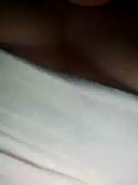 Snapshot of Lobna-66 chatting on July 8, 4:28 am Lobna-66 online show from July 8, 4:28 am