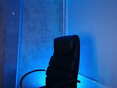 Snapshot of oruz_stud chatting on February 1, 6:50 pm oruz stud online show from February 1, 6:50 pm