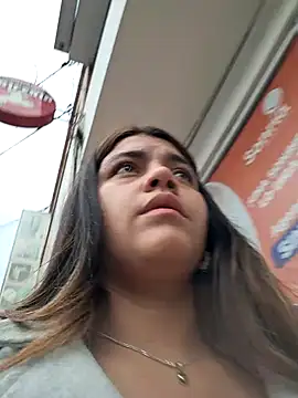 Snapshot of Ivy_enjoy chatting on February 13, 10:39 pm Ivy enjoy online show from February 13, 10:39 pm