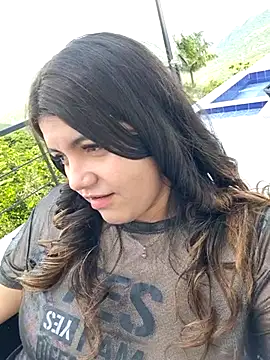 Snapshot of Ivy_enjoy chatting on February 18, 7:43 pm Ivy enjoy online show from February 18, 7:43 pm