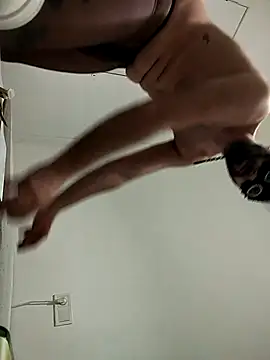 locuritasiempre online show from February 20, 8:31 pm