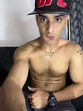 Maicol xxxx online show from February 20, 7:03 pm