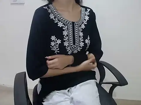 Farhana beautyfull online show from April 8, 5:40 am